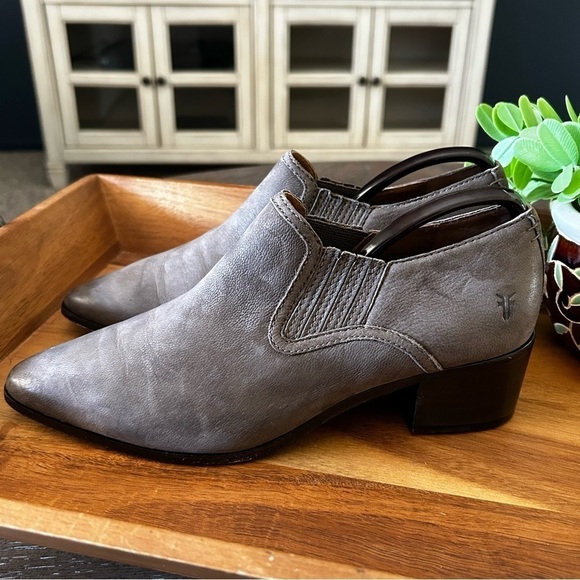 FRYE Eleanor Western Shootie Gray Oiled Leather Boots / Ankle Booties | … - Picture 3 of 12